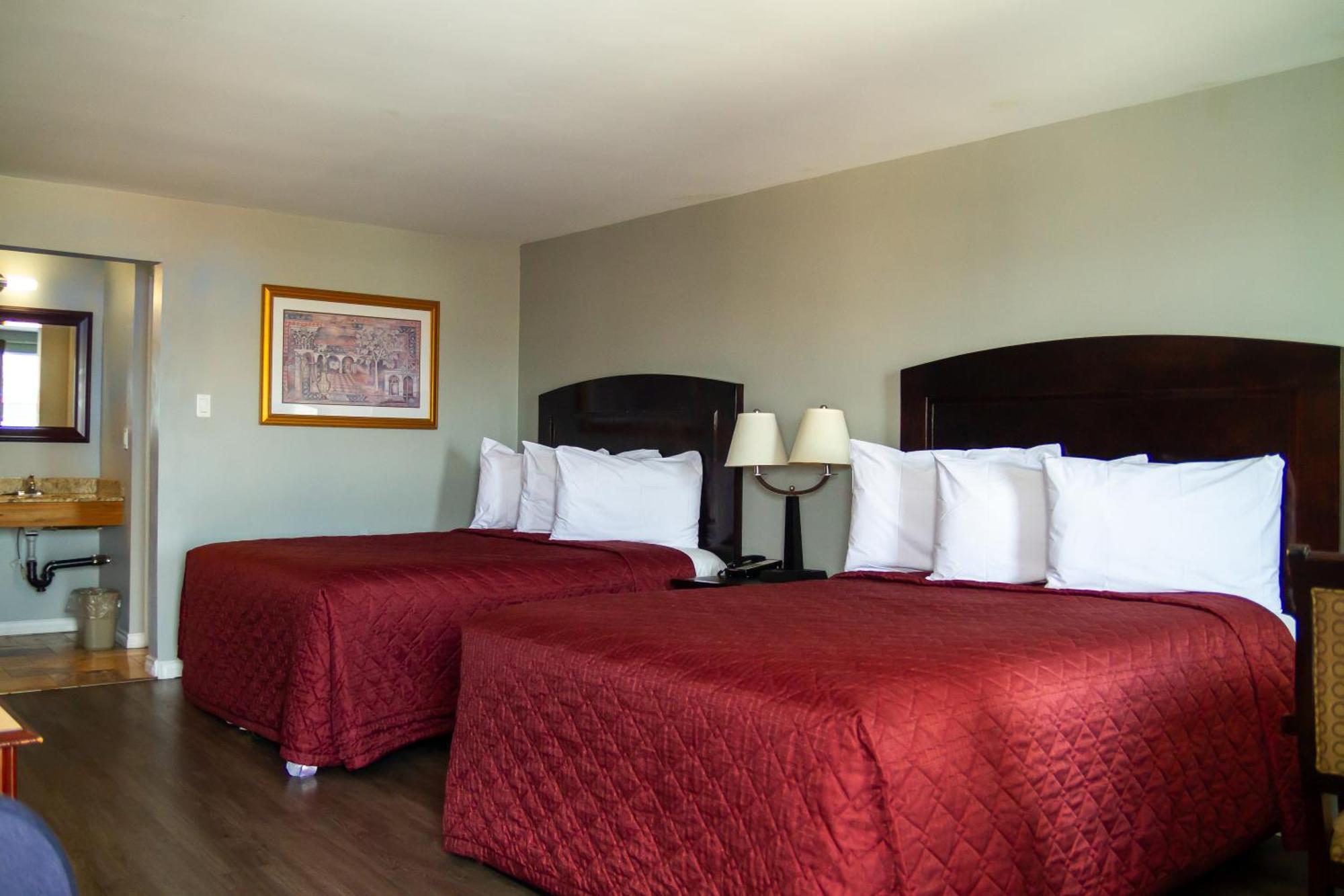 Saxony Motel Chatham-Kent Bagian luar foto